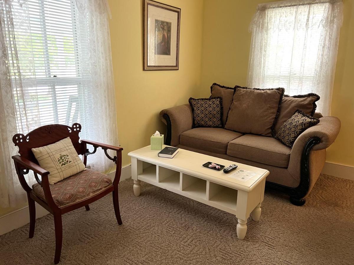 Ozark Country Inn เมาน์เทนวิว ภายนอก รูปภาพ