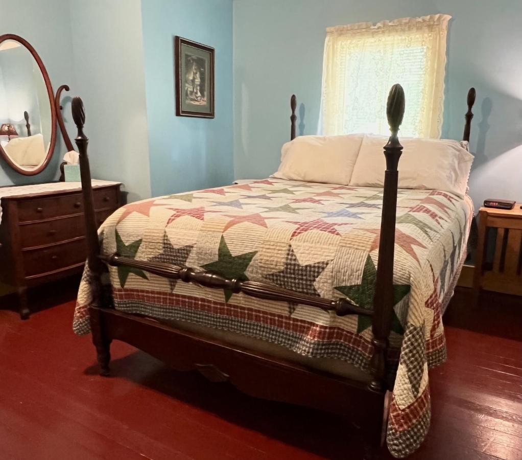 Ozark Country Inn เมาน์เทนวิว ภายนอก รูปภาพ