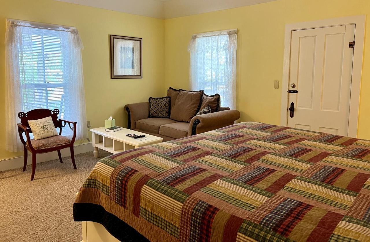 Ozark Country Inn เมาน์เทนวิว ภายนอก รูปภาพ