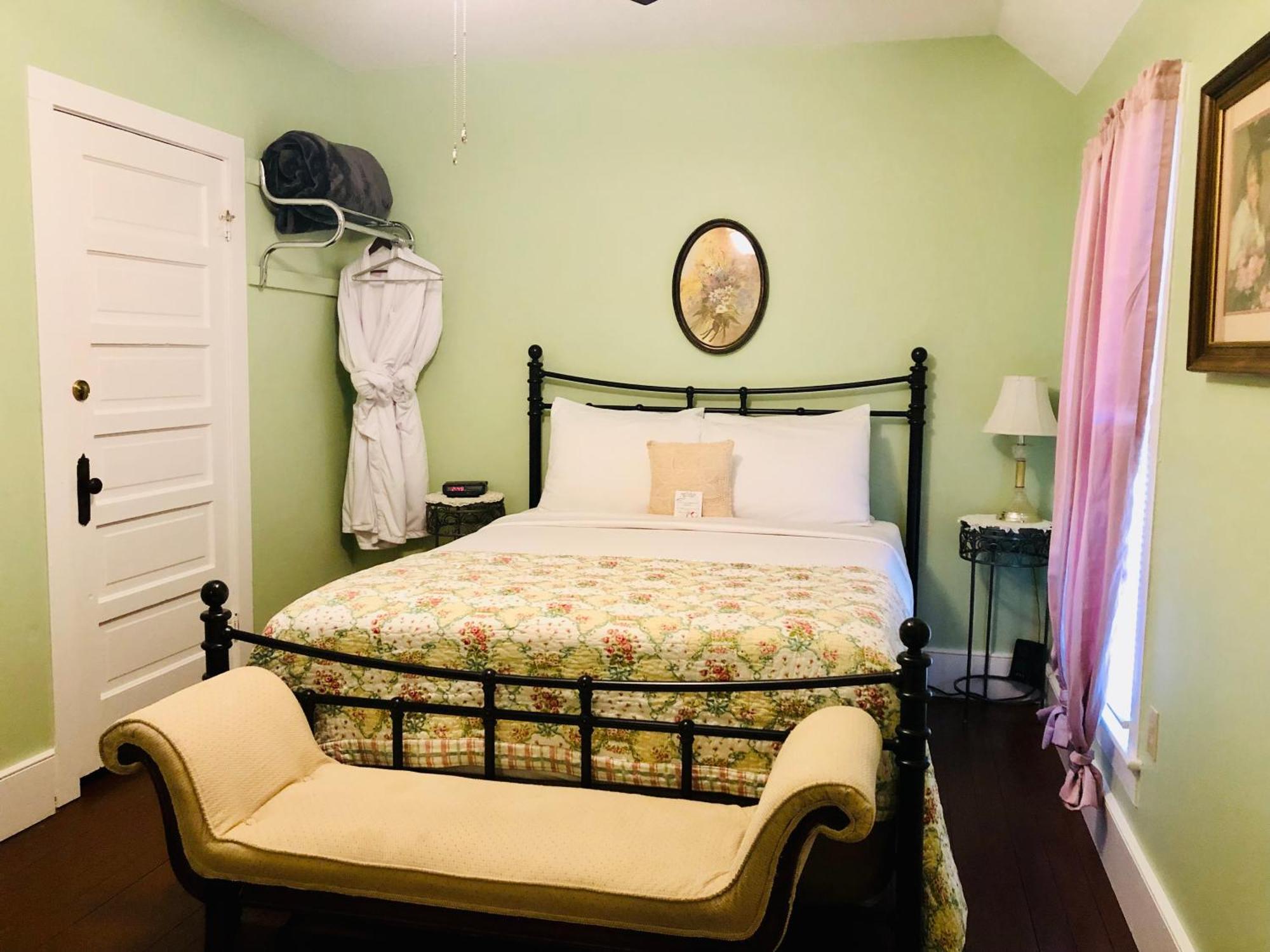 Ozark Country Inn เมาน์เทนวิว ภายนอก รูปภาพ