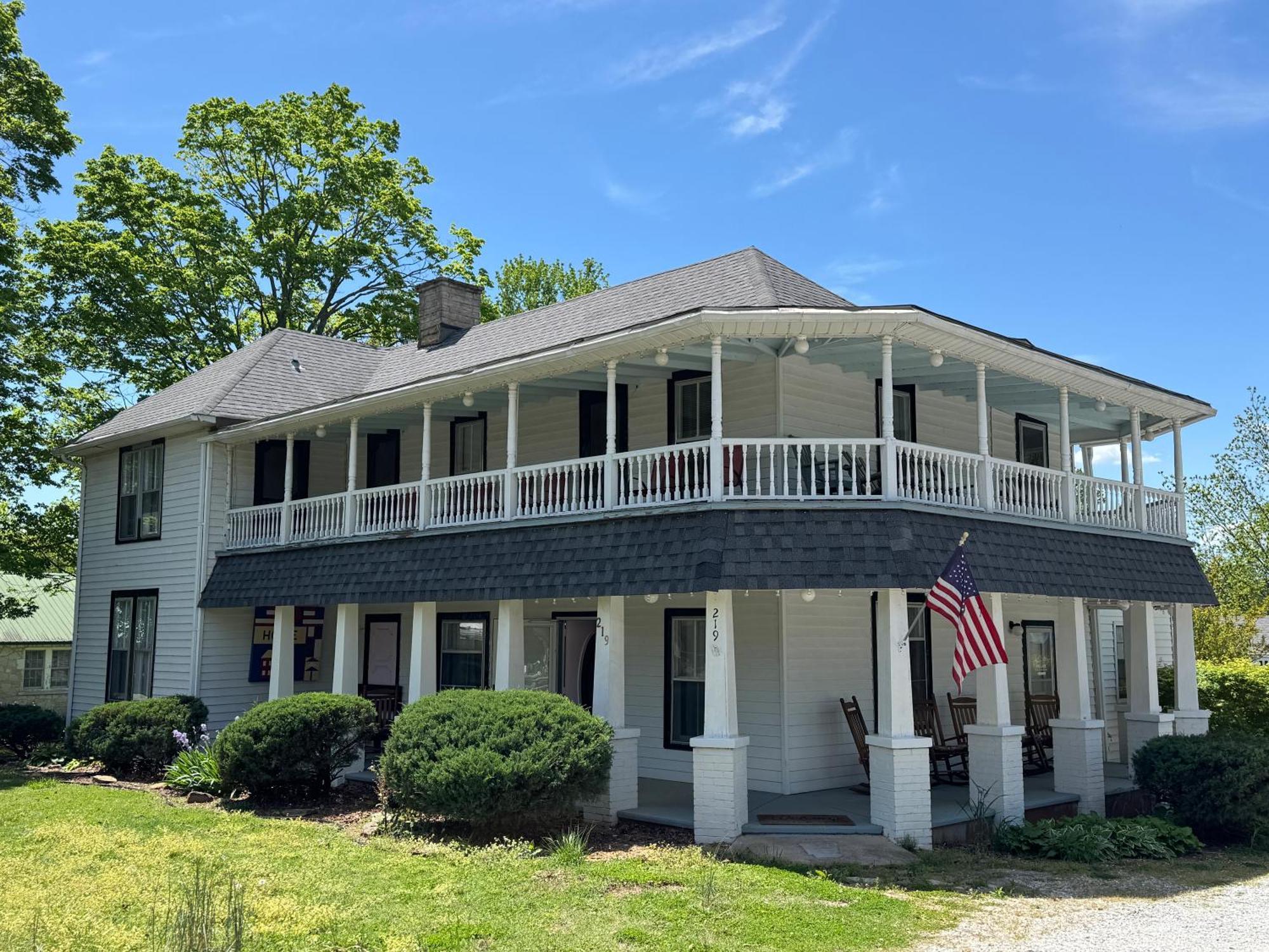 Ozark Country Inn เมาน์เทนวิว ภายนอก รูปภาพ