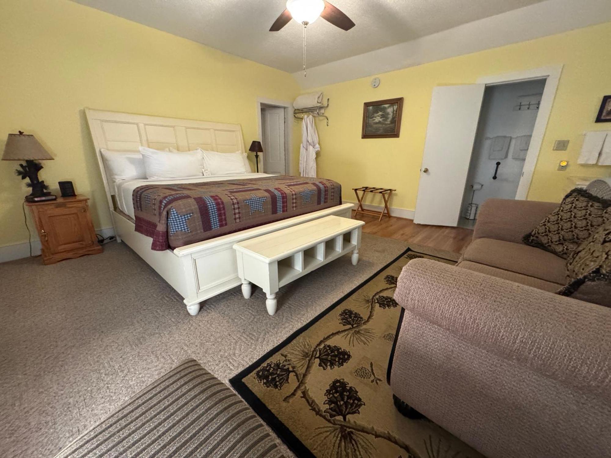 Ozark Country Inn เมาน์เทนวิว ภายนอก รูปภาพ