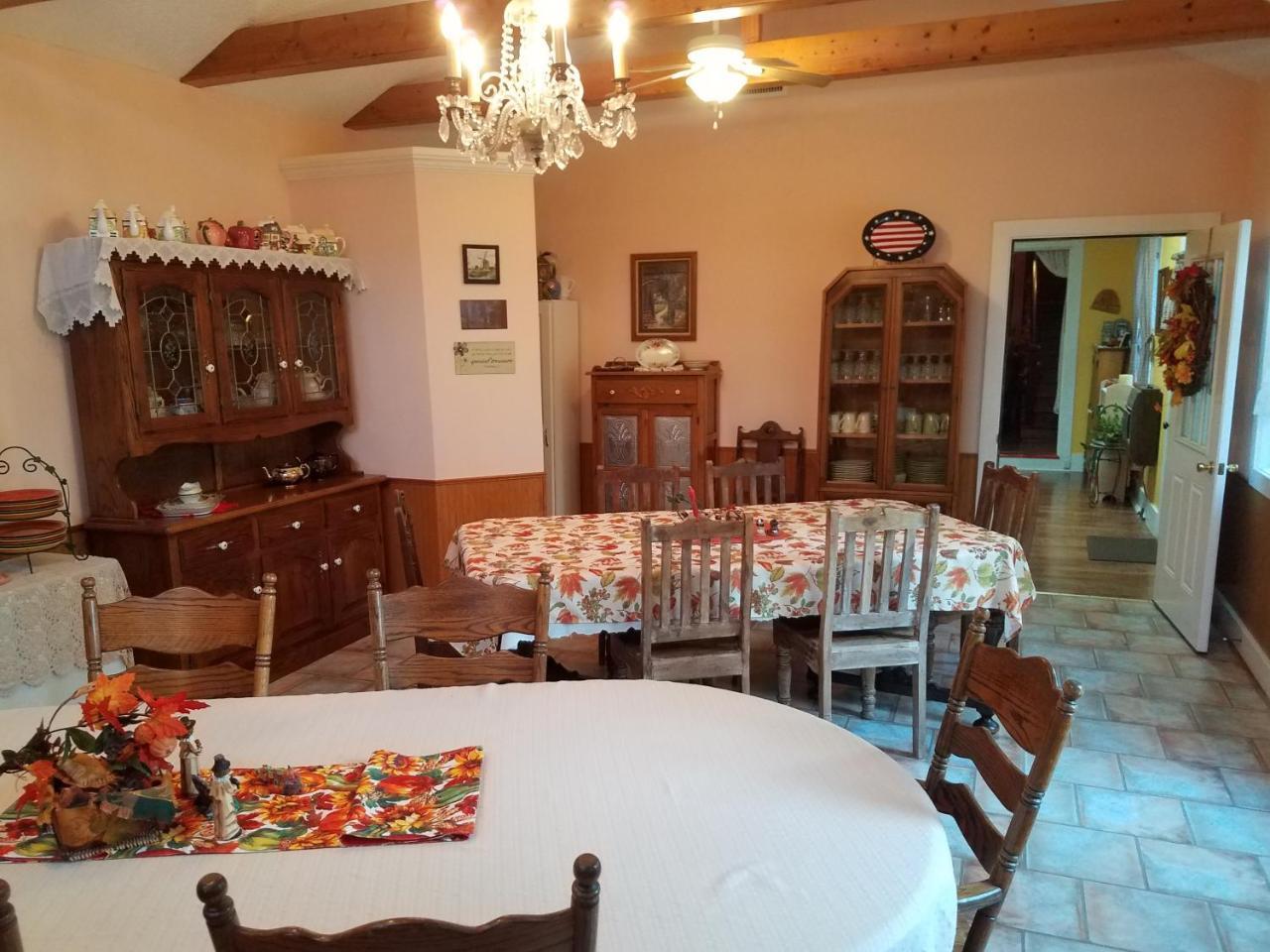 Ozark Country Inn เมาน์เทนวิว ภายนอก รูปภาพ