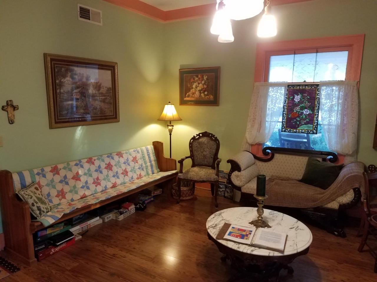 Ozark Country Inn เมาน์เทนวิว ภายนอก รูปภาพ