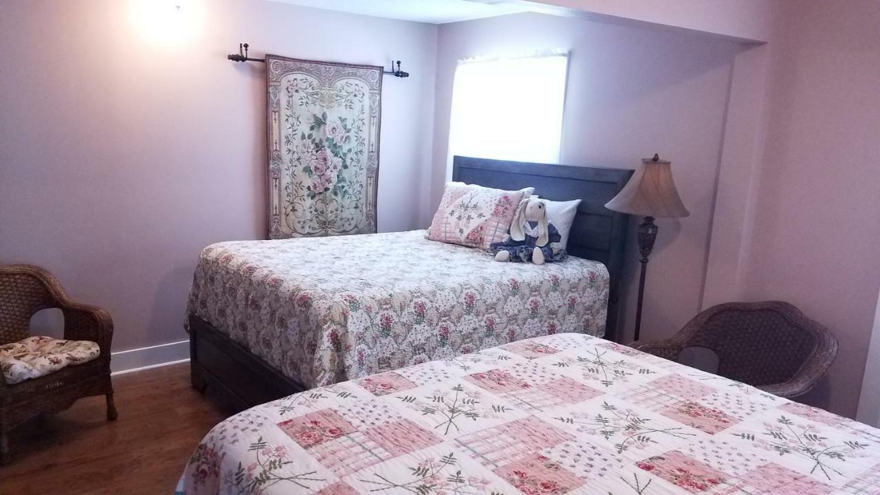 Ozark Country Inn เมาน์เทนวิว ภายนอก รูปภาพ