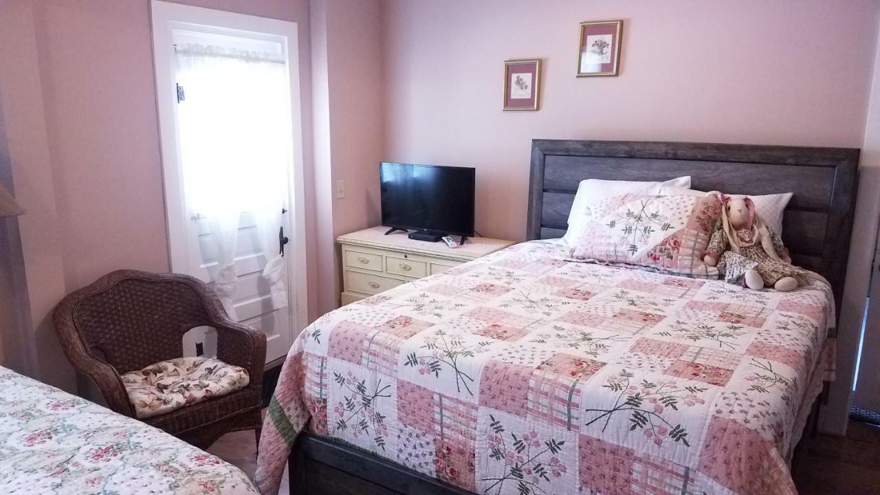 Ozark Country Inn เมาน์เทนวิว ภายนอก รูปภาพ
