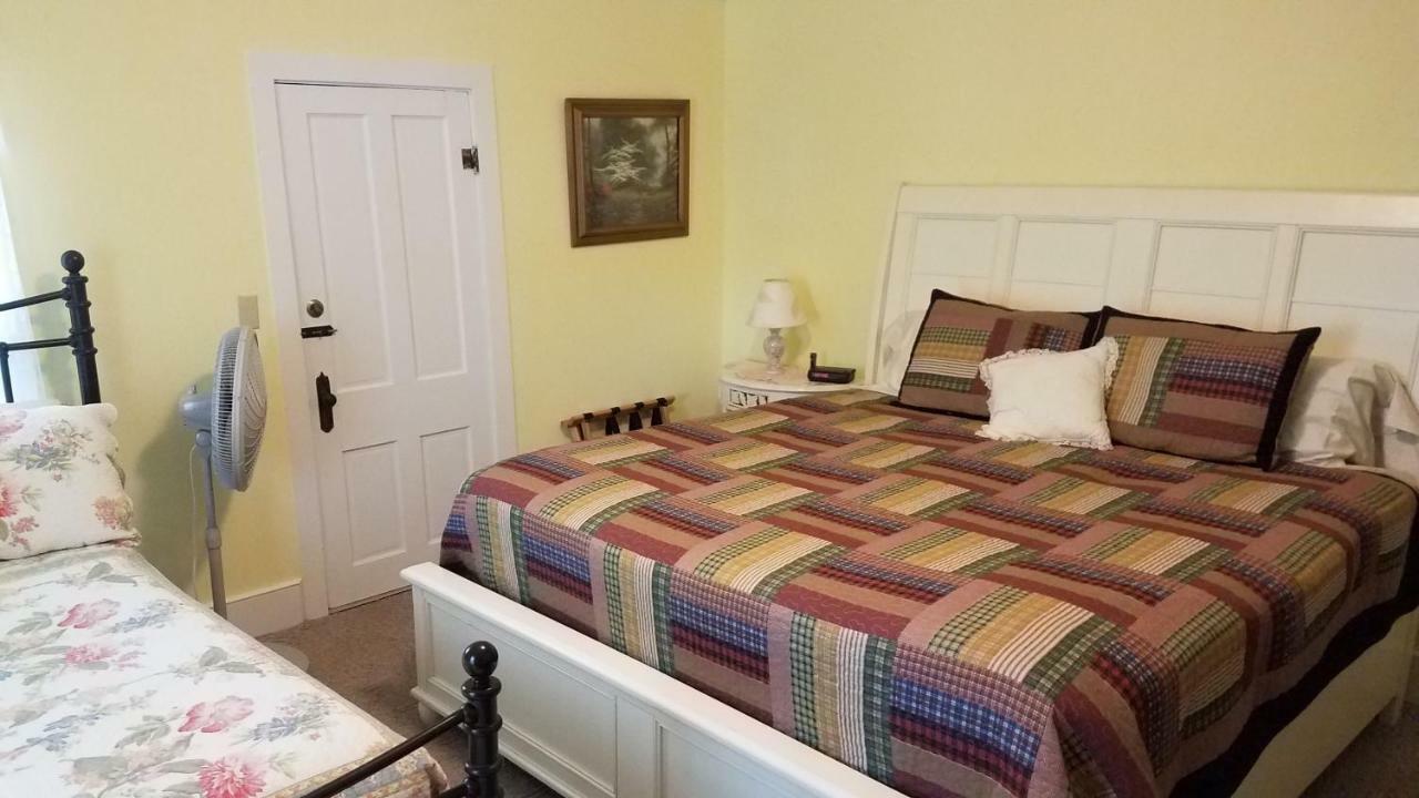 Ozark Country Inn เมาน์เทนวิว ภายนอก รูปภาพ